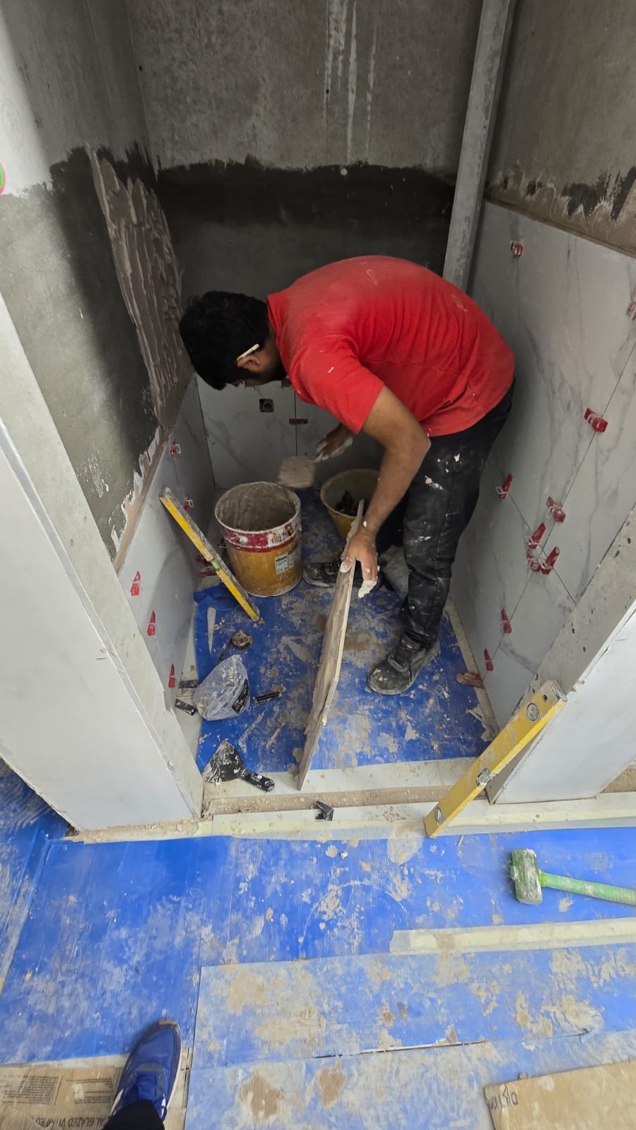 Plaster & Tiling Works